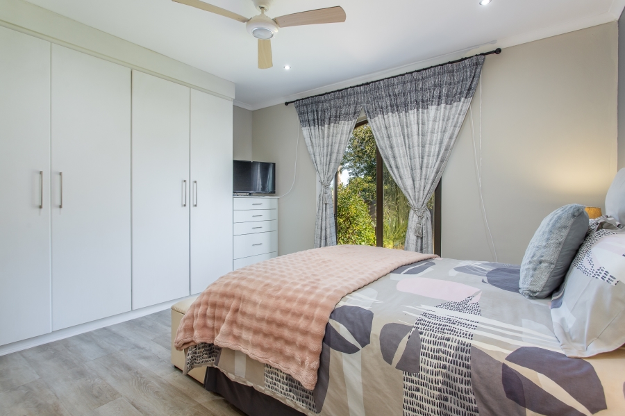 To Let 3 Bedroom Property for Rent in Ranzadale Western Cape